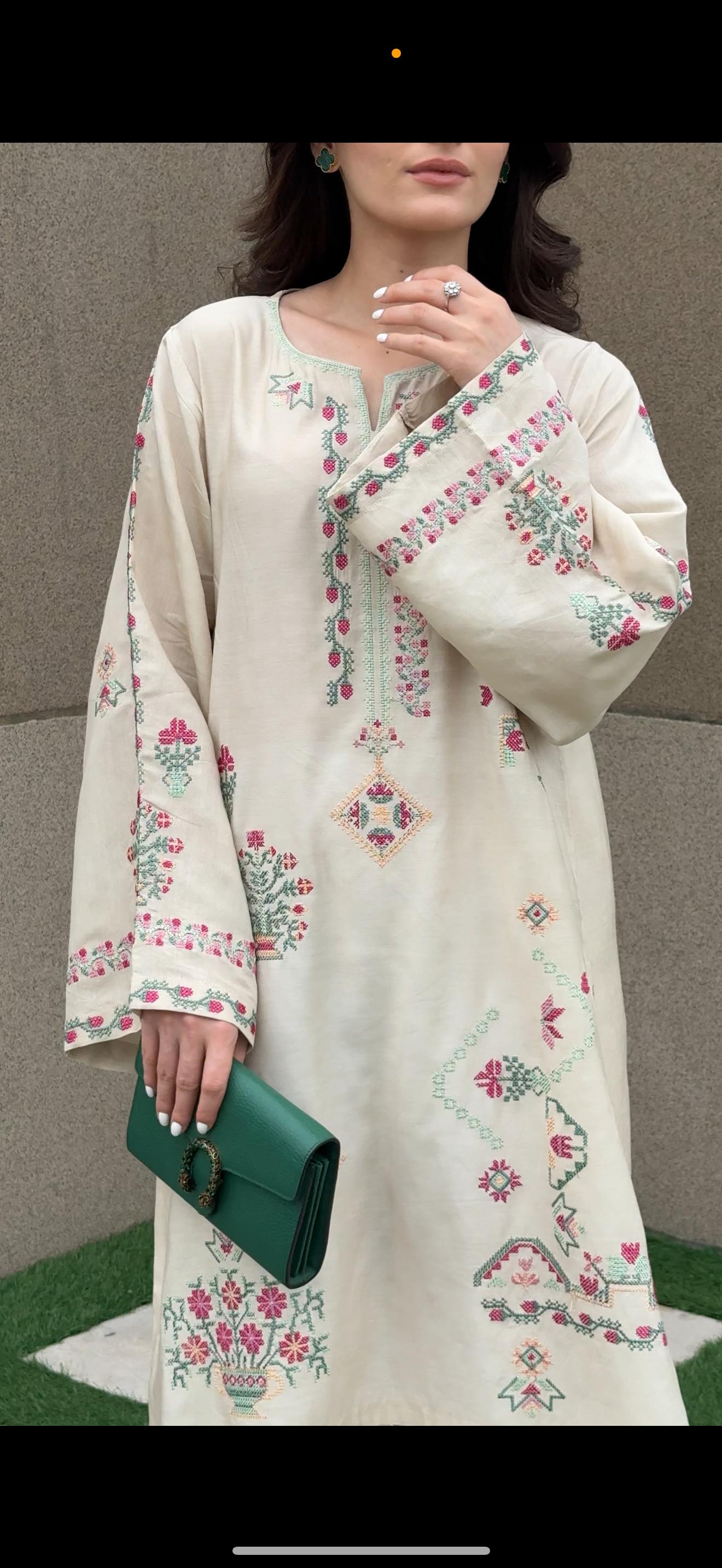 Ivory Blossam Embroidered Kurta