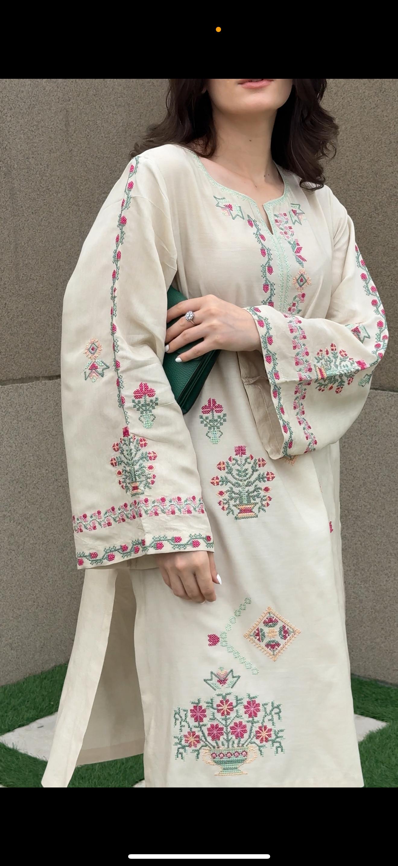 Ivory Blossam Embroidered Kurta