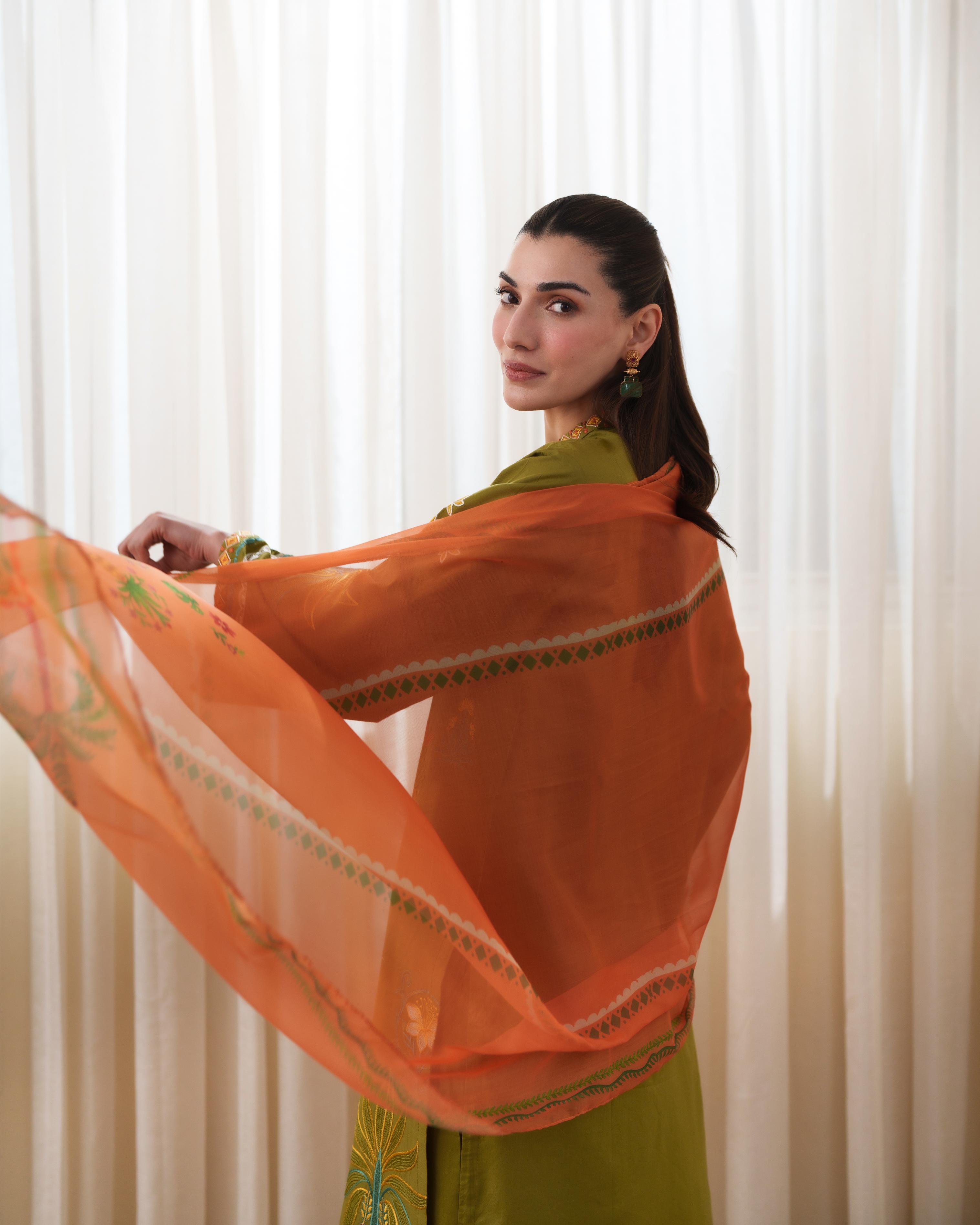 MALINA MUSTARD GREEN LUXURY EMBROIDERED LAWN 3PCS SET - READY TO WEAR