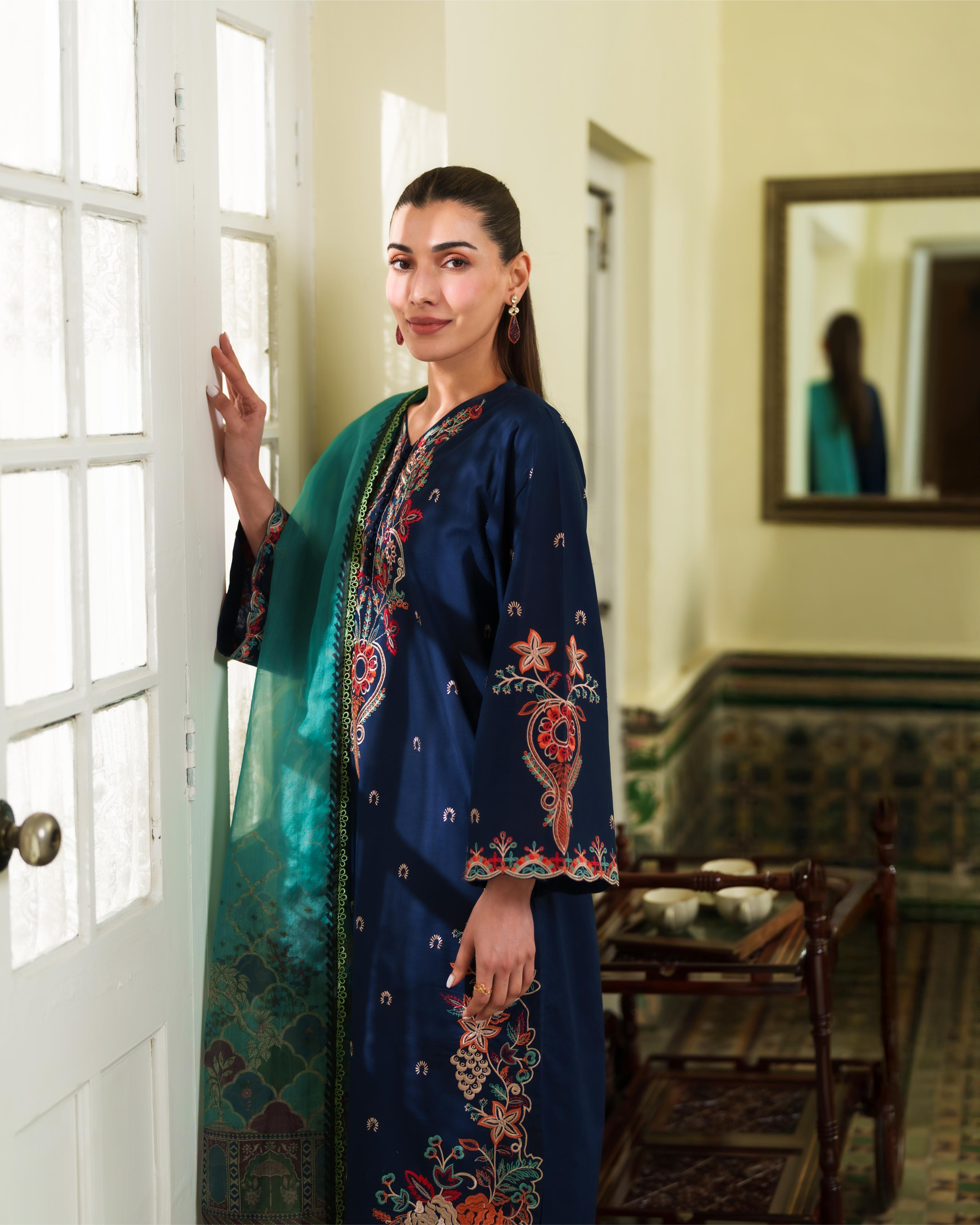 LIANA NAVY BLUE LUXURY EMBROIDERED LAWN 3PCS SET - READY TO WEAR