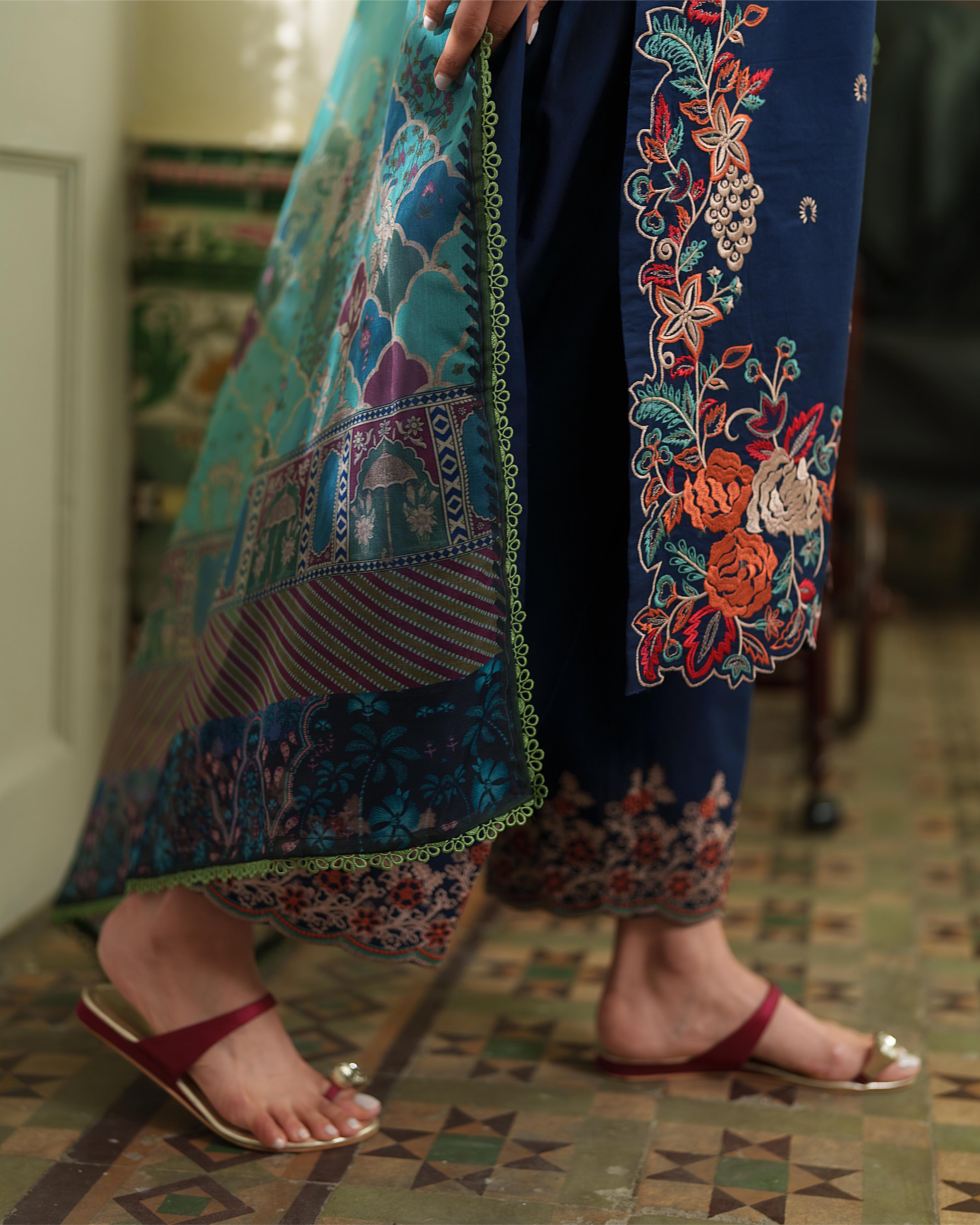 LIANA NAVY BLUE LUXURY EMBROIDERED LAWN 3PCS SET - READY TO WEAR