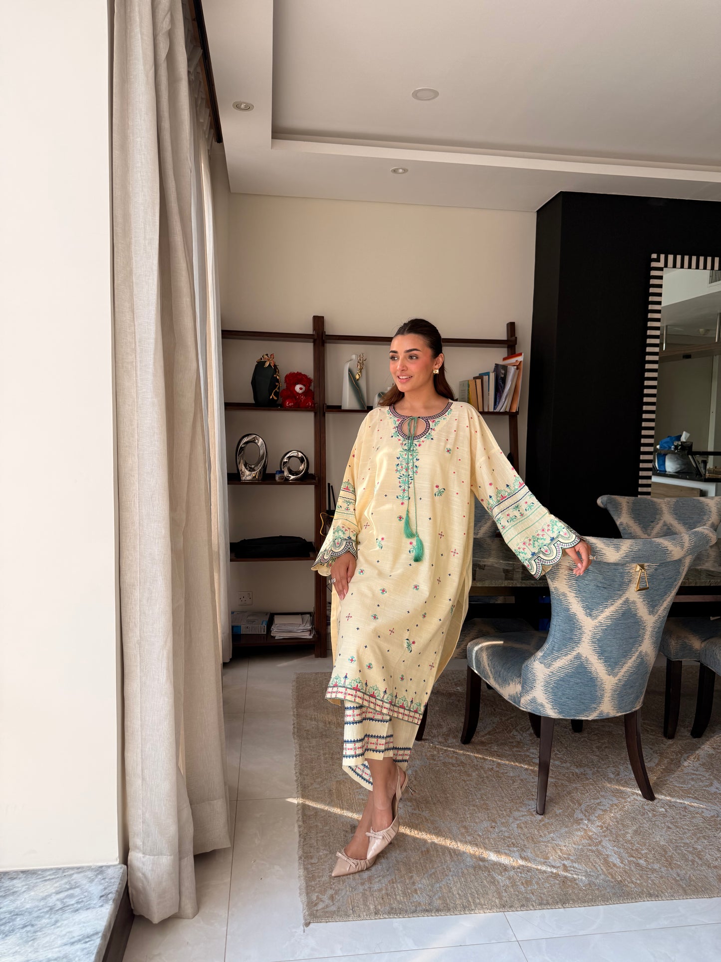 Eclaté - Cream Embroidered Suit