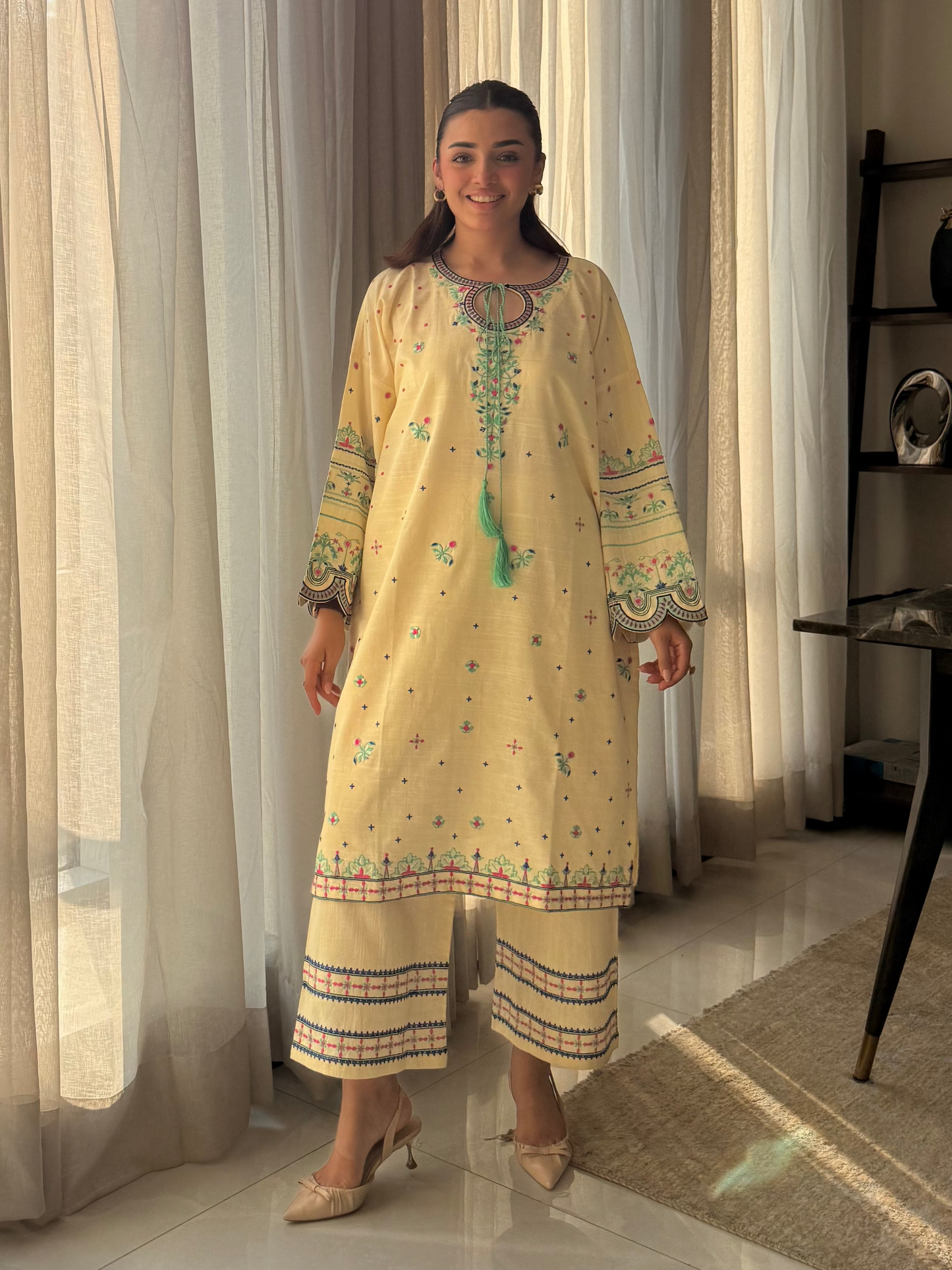 Eclaté - Cream Embroidered Suit