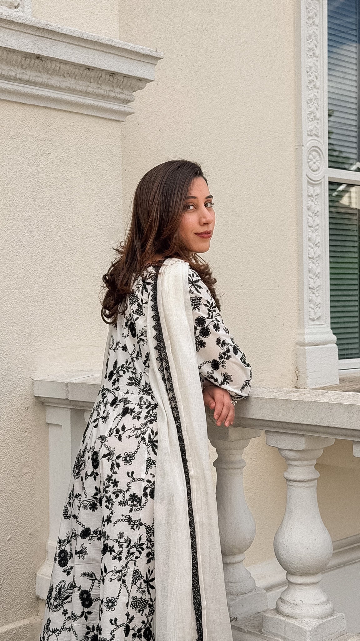 Amelia - White Embroidered Kalidaar