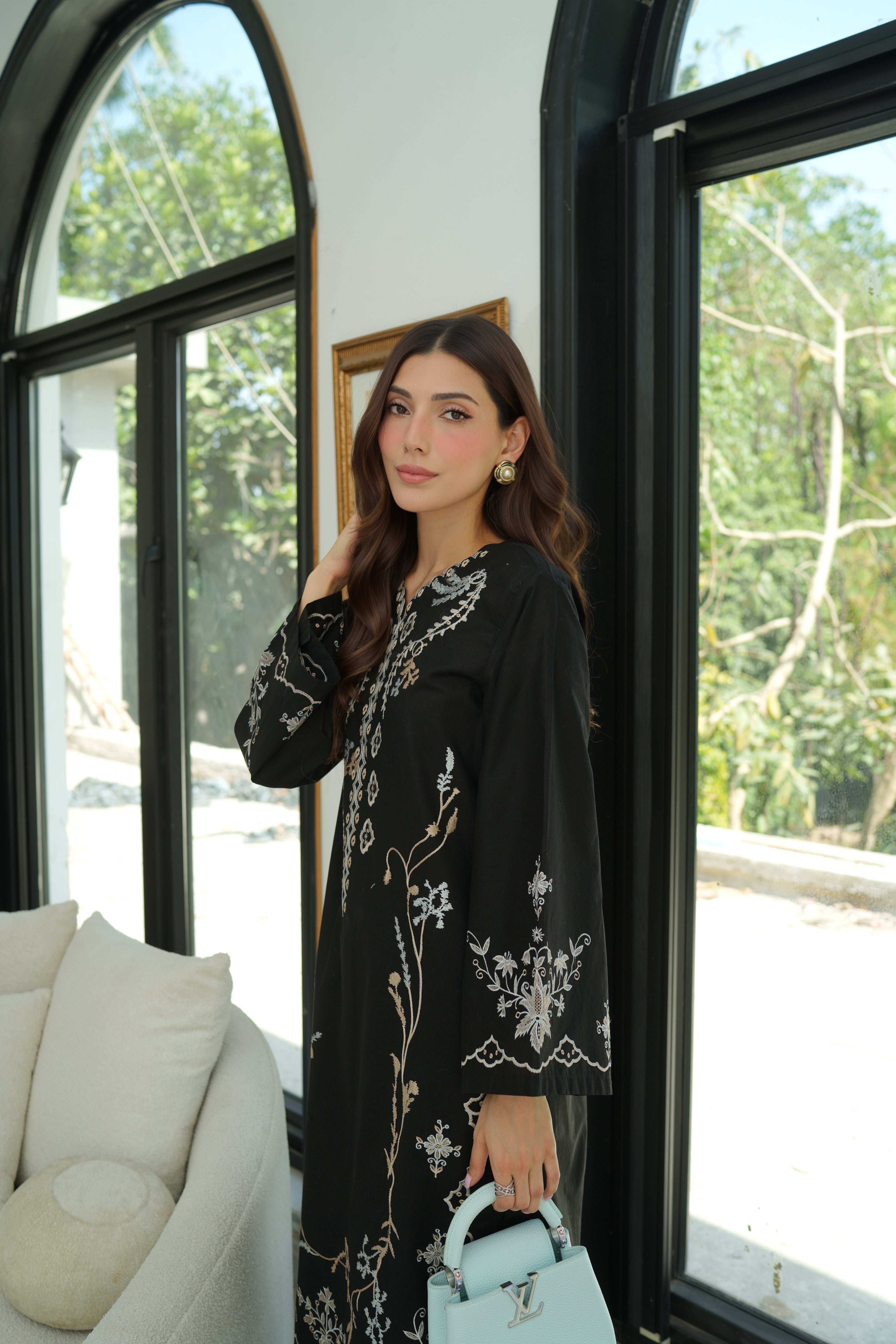 Rumi - Black Embroidered Kurta