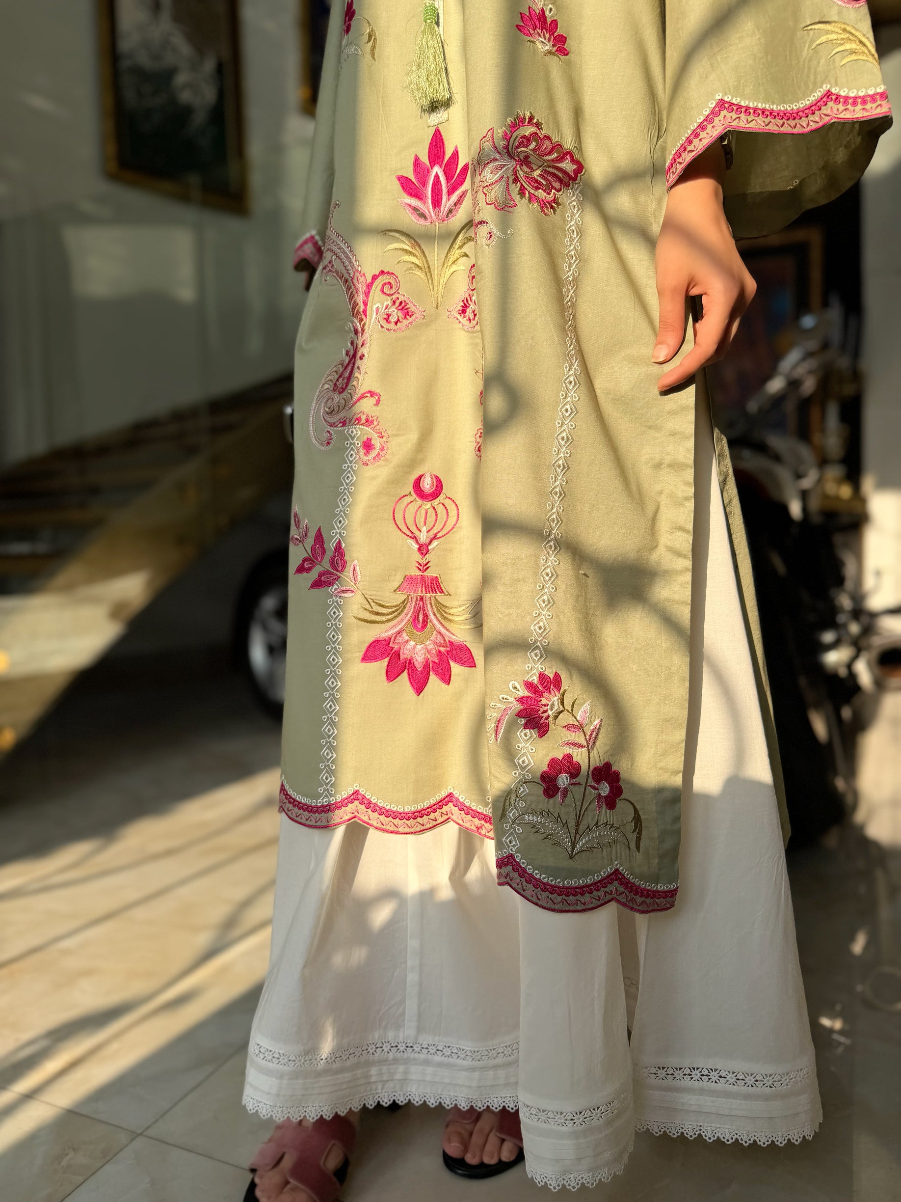 Oleandar - Sage Green Embroidered Kurta