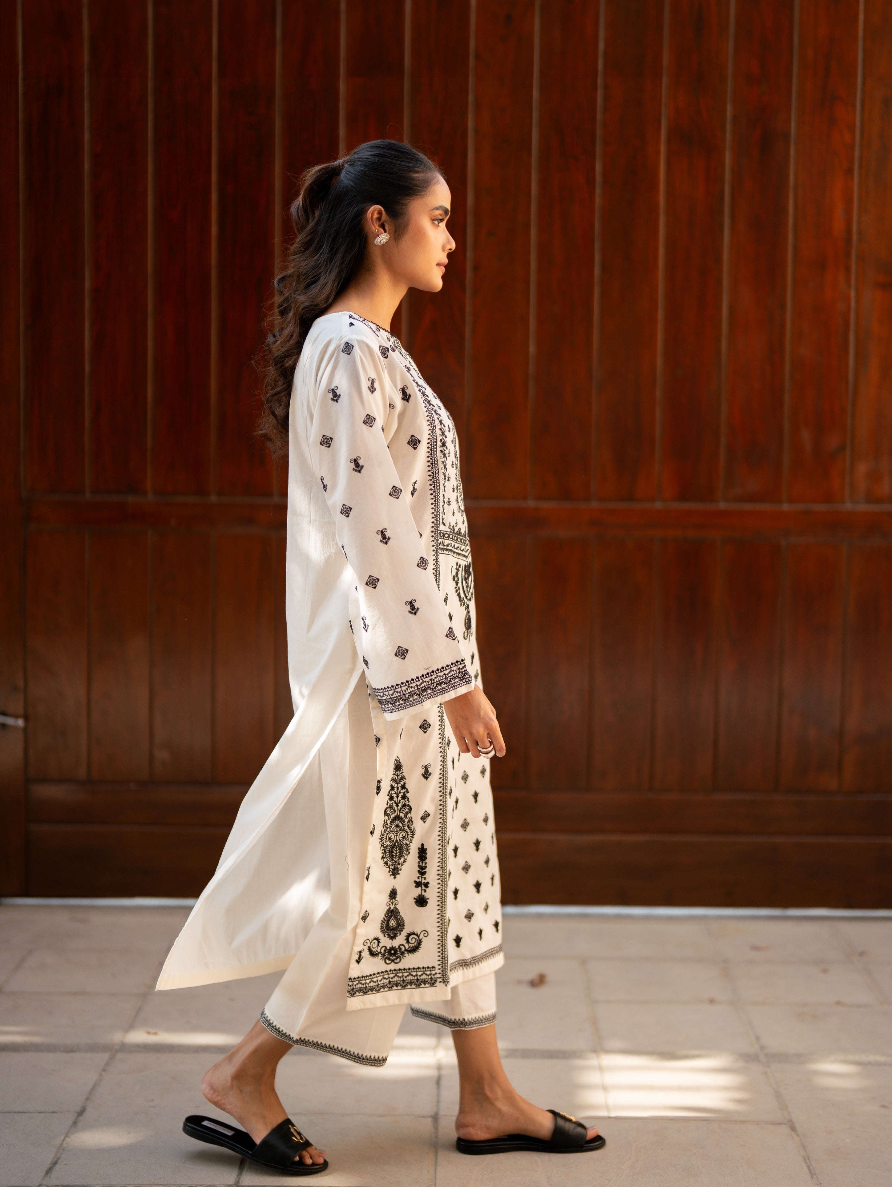 Off White Embroidered Kurta