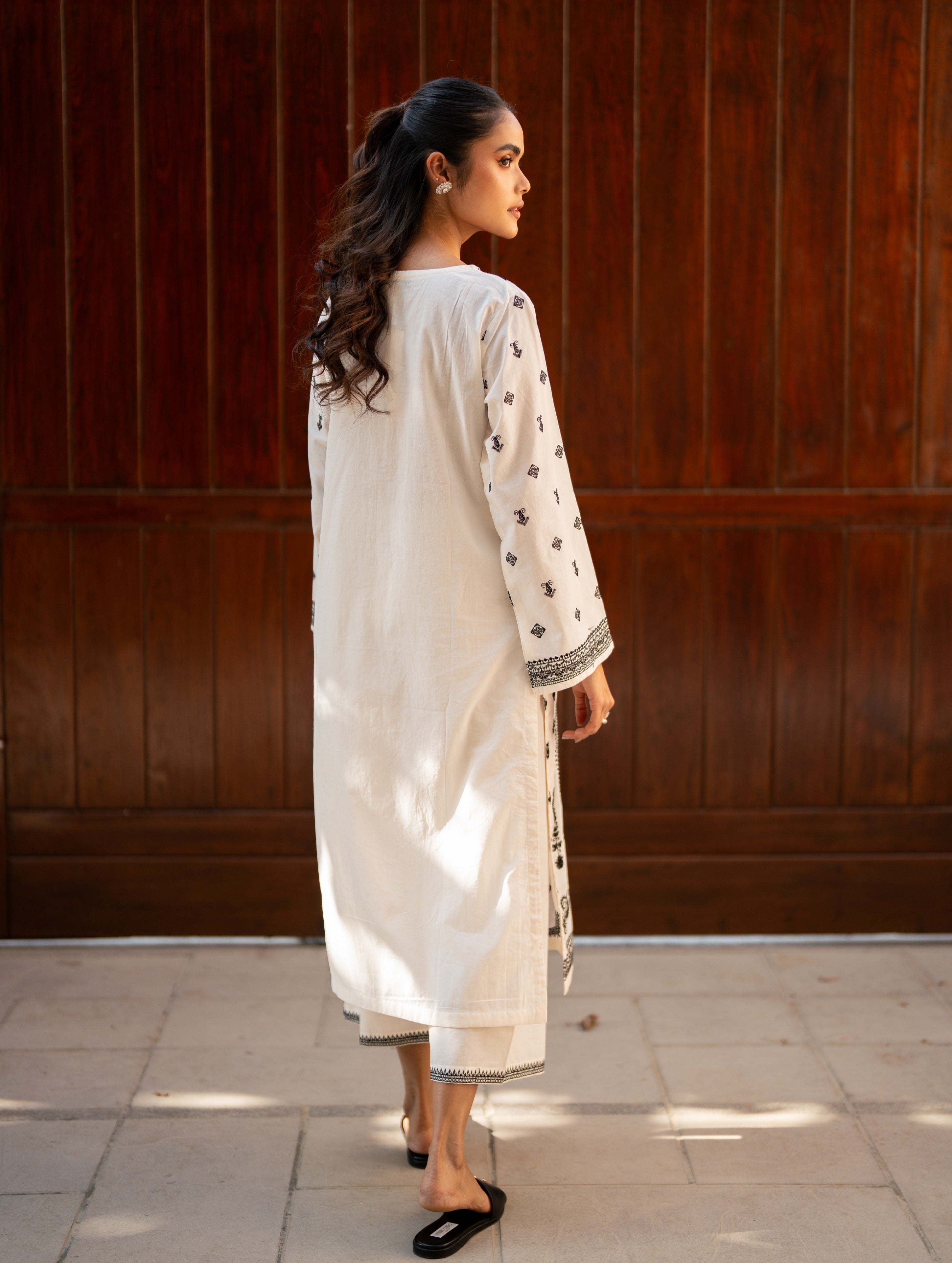 Off White Embroidered Kurta