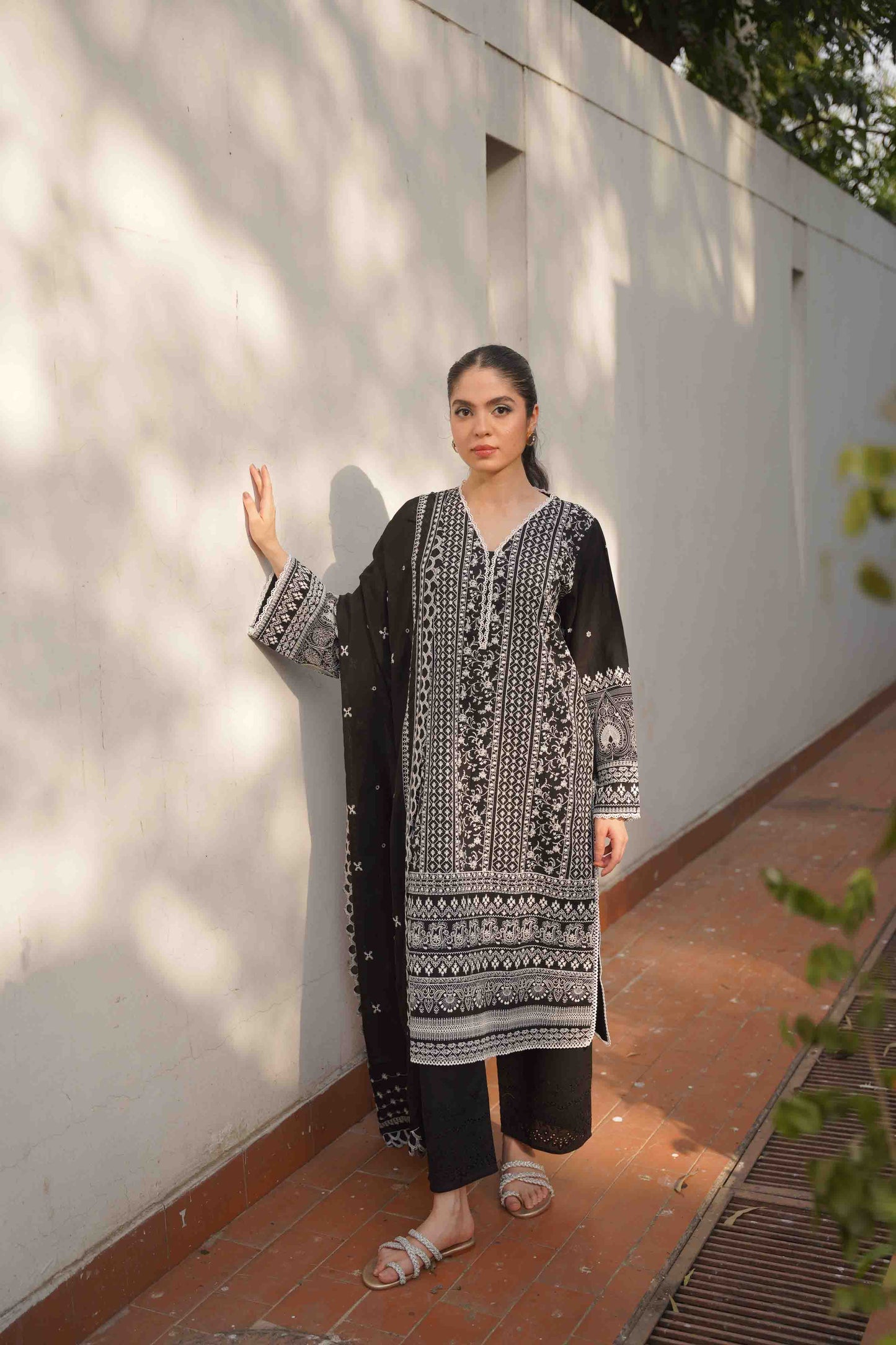 Nicotiana Kurta - Jet Black