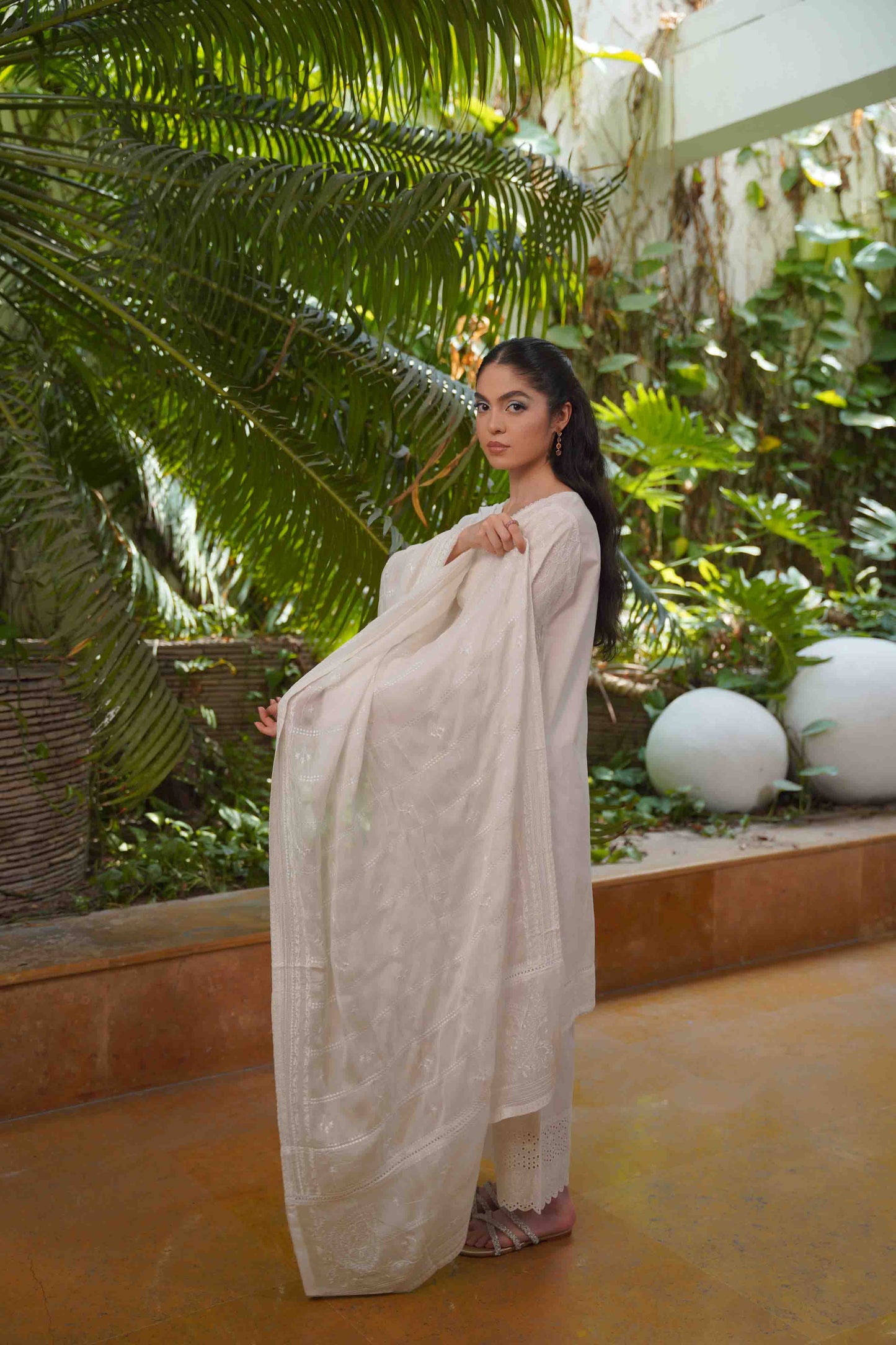 Firn Dupatta - White