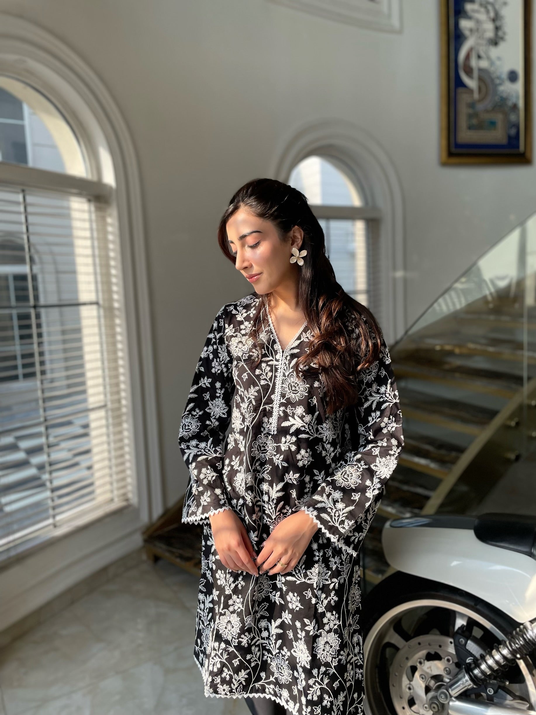 Lotus Kurta - Jet Black