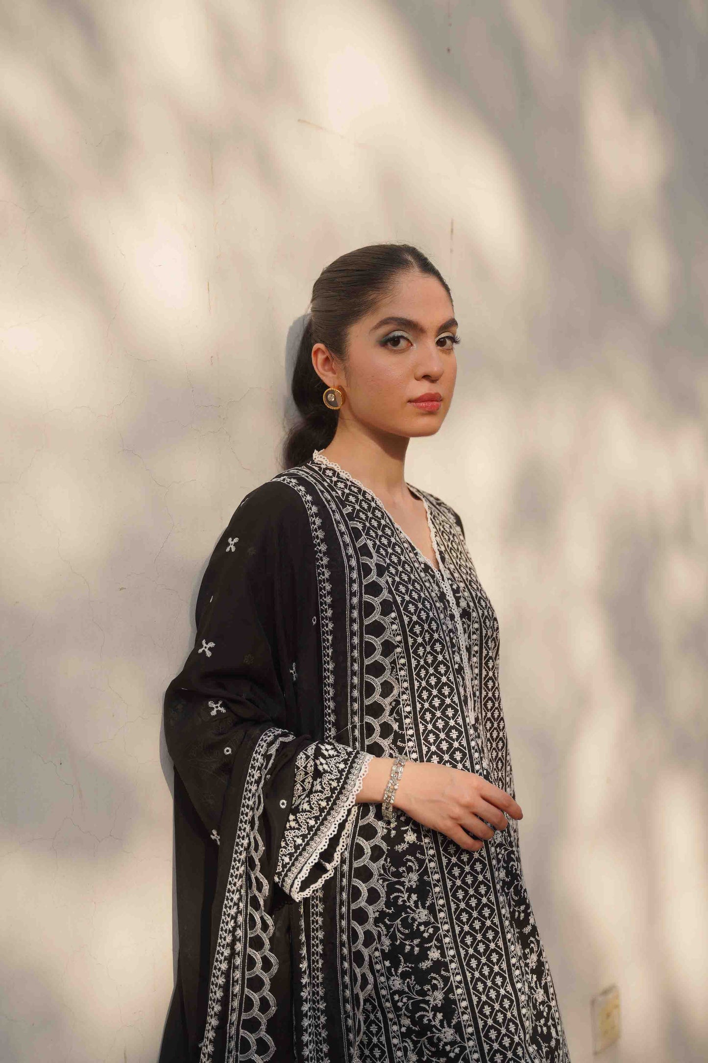 Nicotiana Dupatta - Jet Black